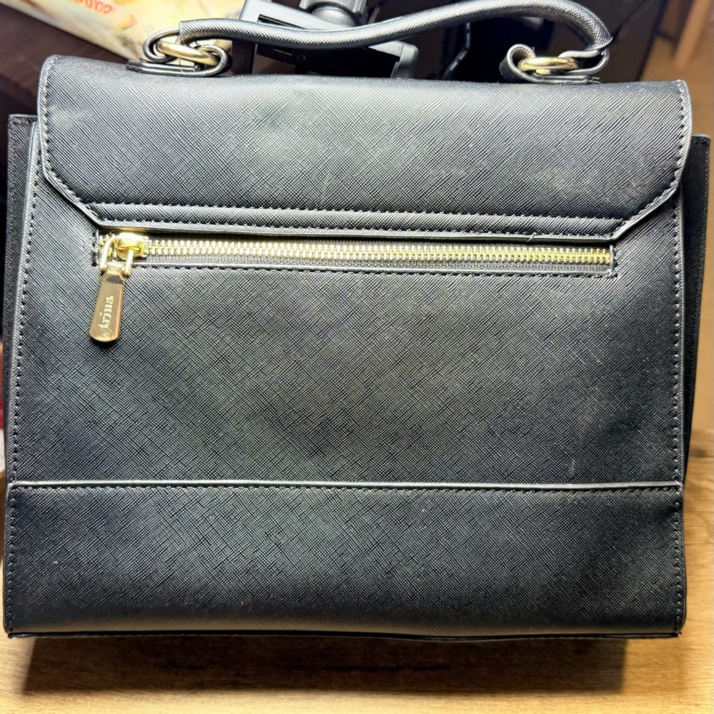 Trina Turk Elegant Black Shoulder Bag - Picture 4 of 11